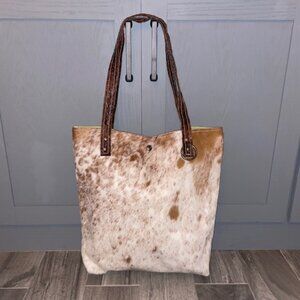 Brand New Dancing Cactus Design Trisha Handbag